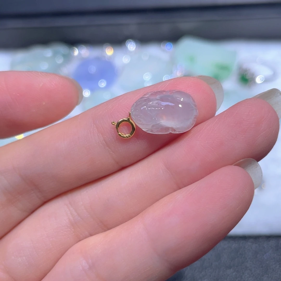 翡翠18K金镶嵌颈饰翡翠