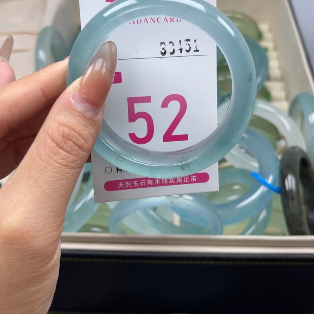 石英岩玉手镯未镶嵌