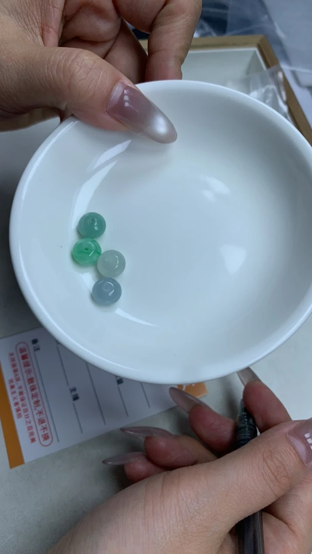 翡翠散珠多样性发货