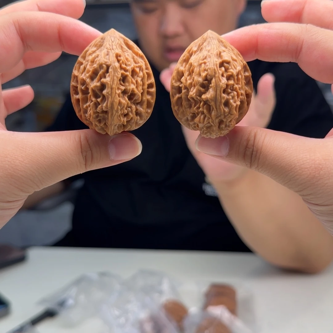 文玩核桃把件36以上老鸡心