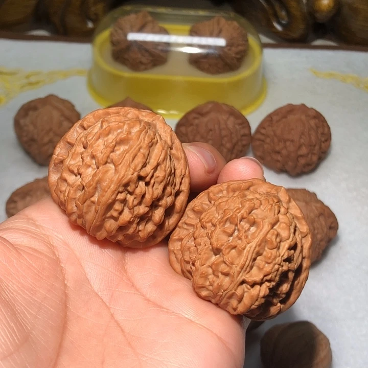 把件文玩核桃40三角白