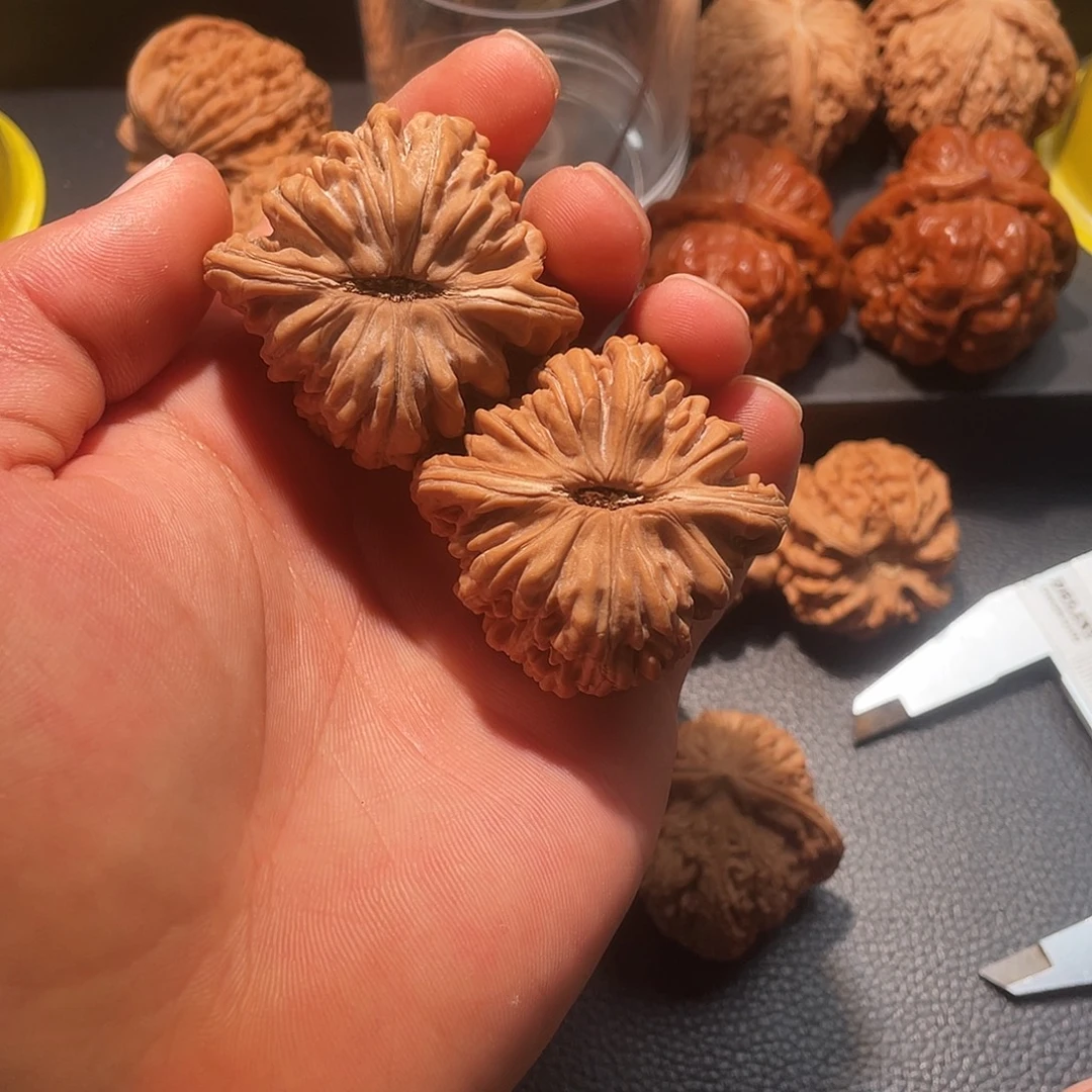 天***道文玩核桃吊坠四座楼