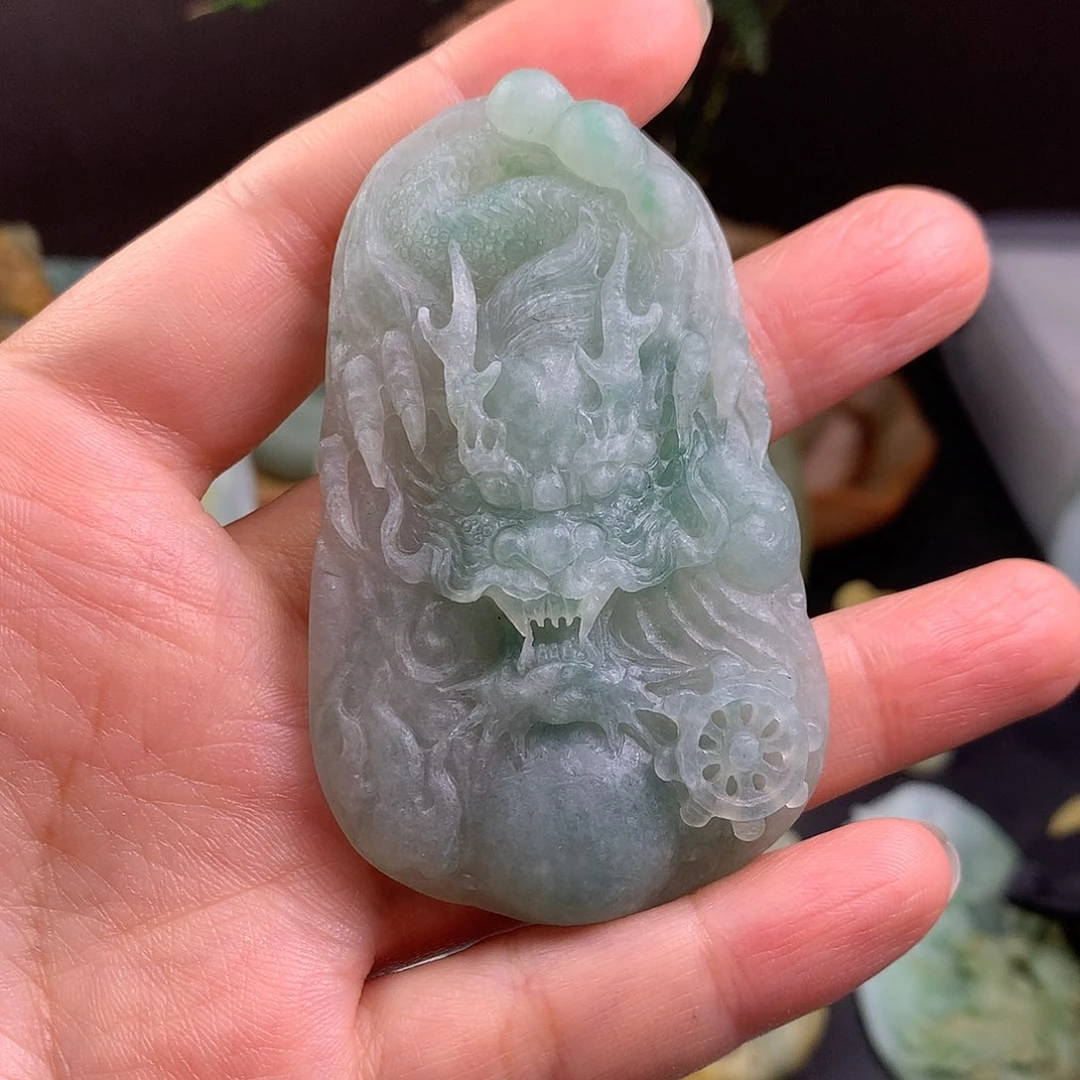 定制翡翠未镶嵌龙