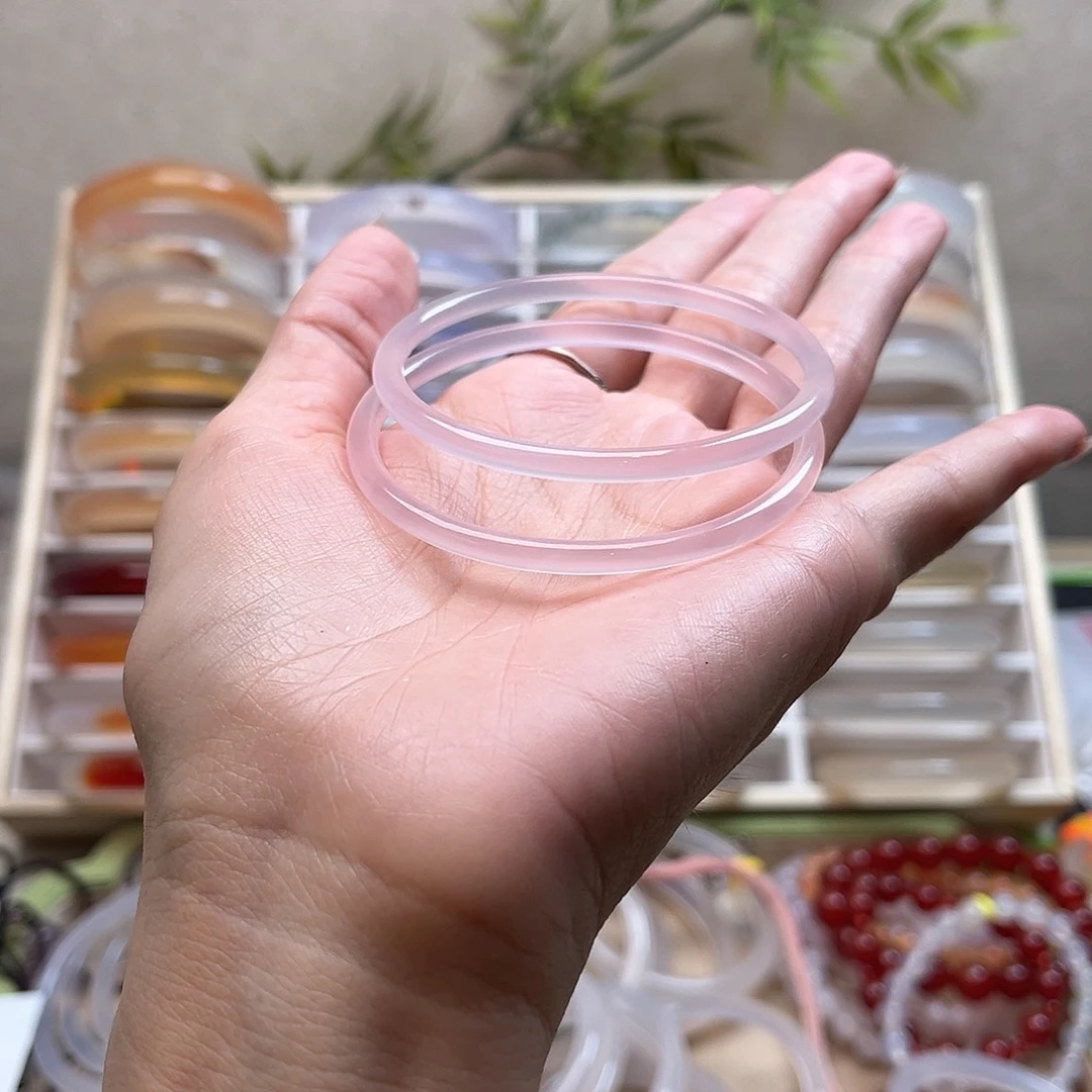 &***&玛瑙/玉髓未镶嵌手镯