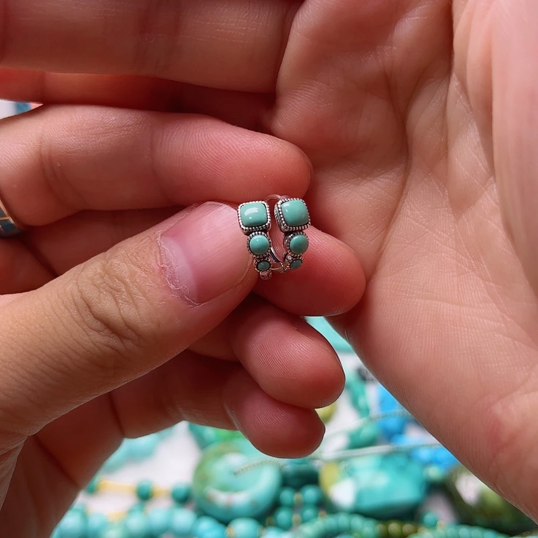 未镶嵌绿松石珠宝奇石