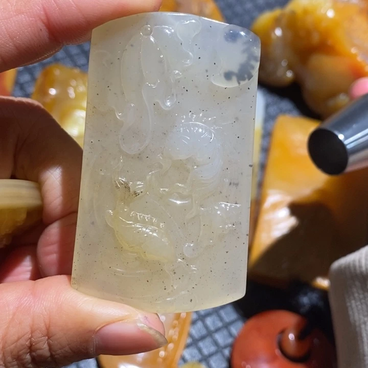 石英质玉（黄龙玉）未镶嵌挂件