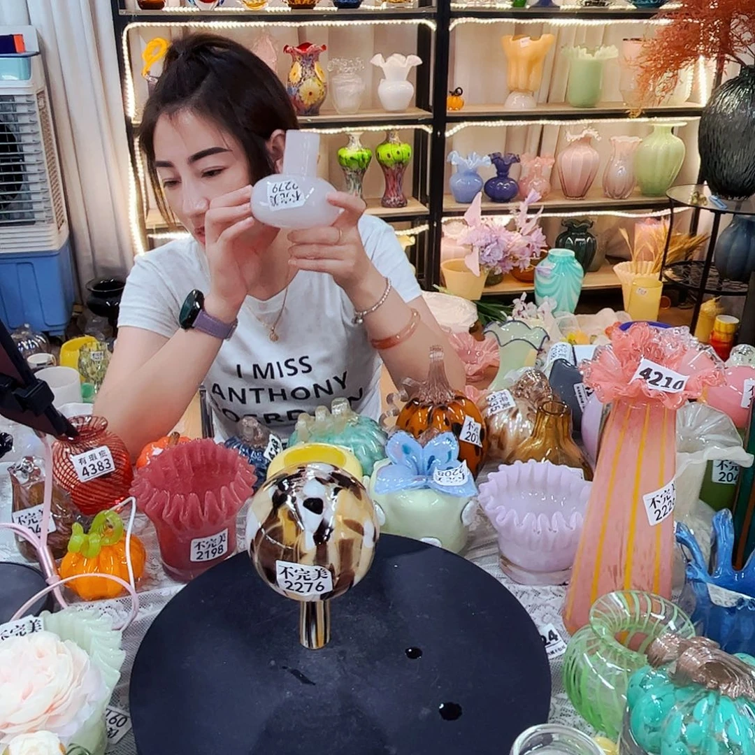 琉璃花瓶摆件不完美