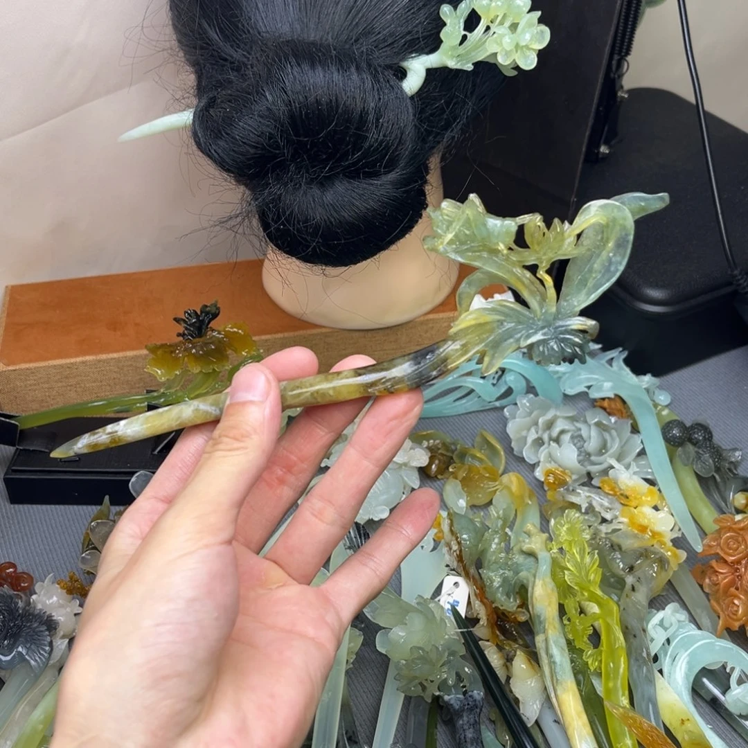 蛇纹石玉未镶嵌发饰