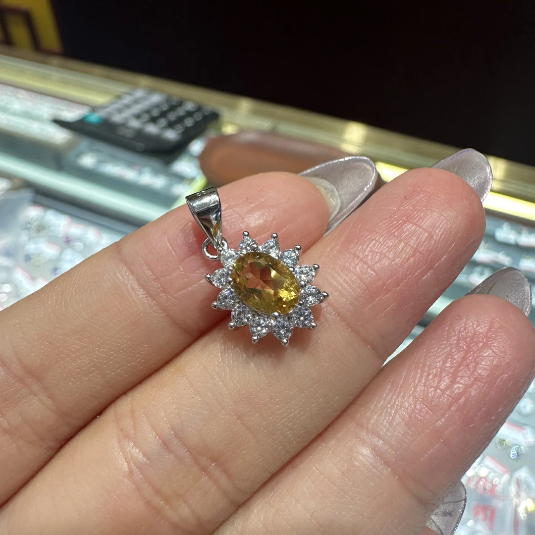 【321】天然黄水晶吊坠太阳女神款特惠（赠链）