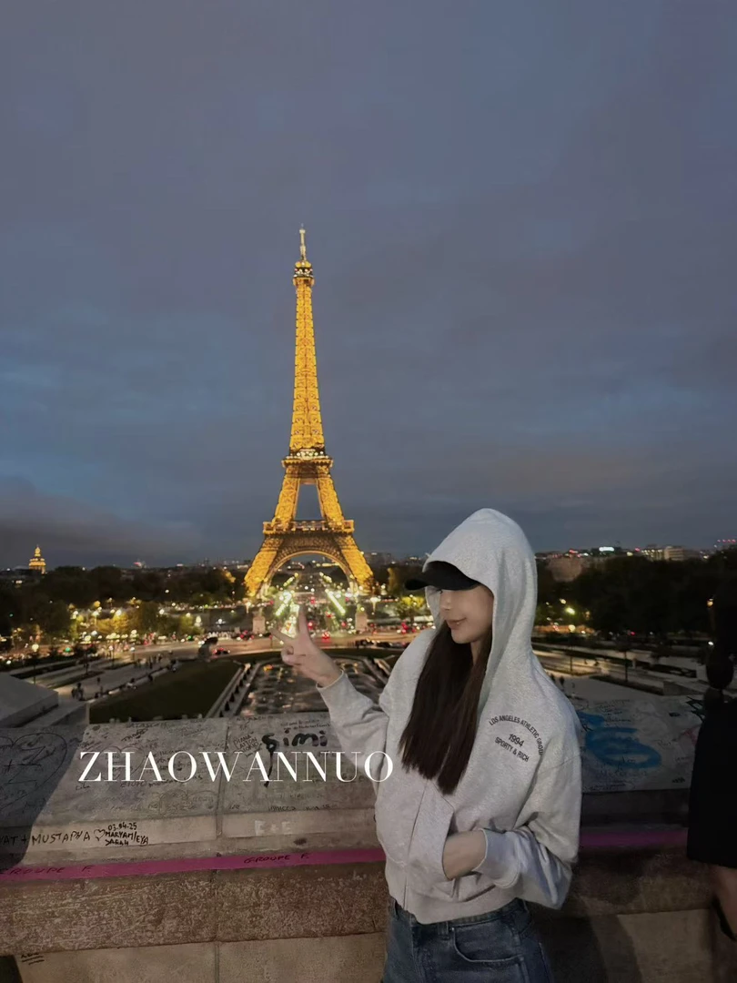 ZHAO WANNUO 丨 25新款灰色美式字母连帽加绒卫衣外套NC0444