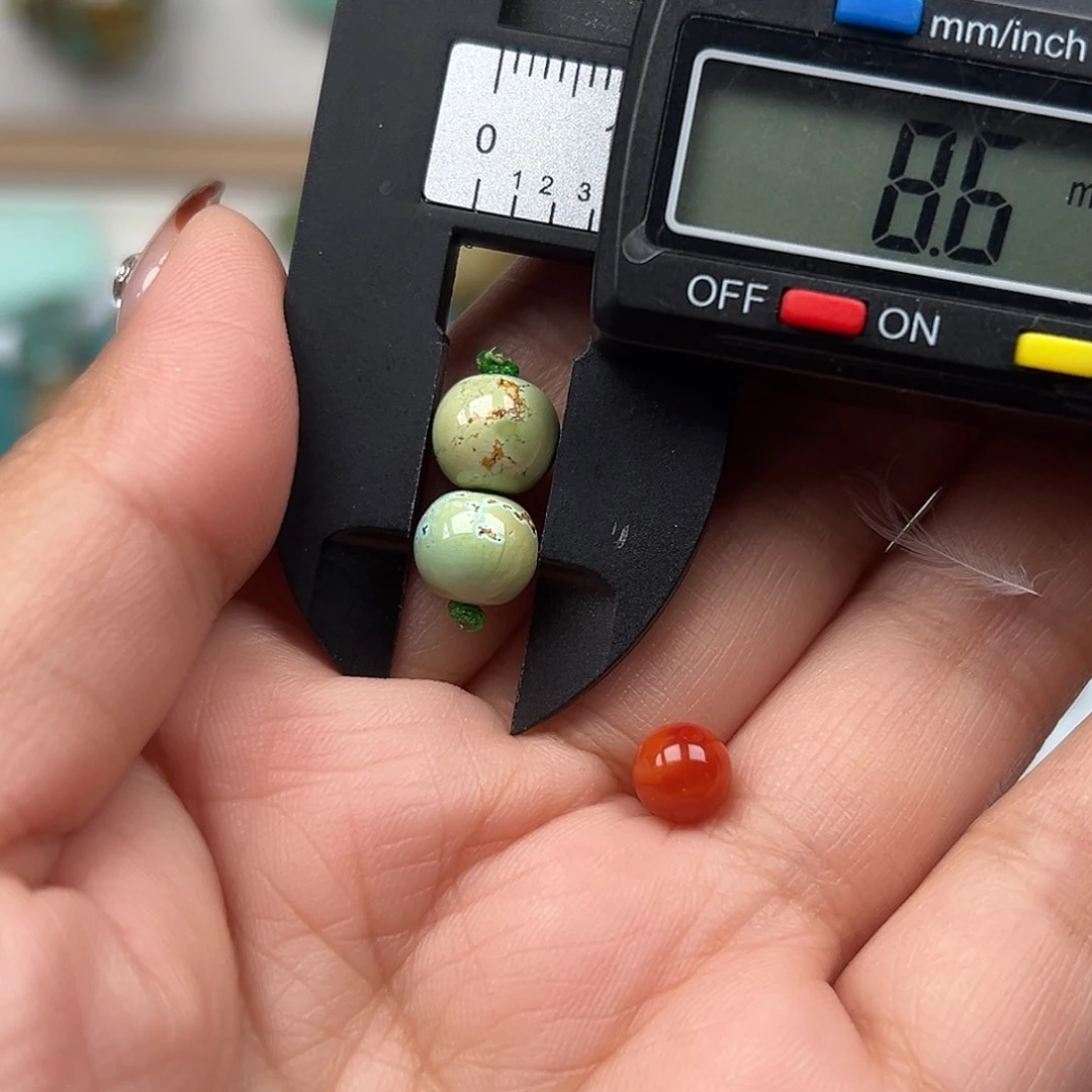 南红玛瑙未镶嵌珠宝奇石
