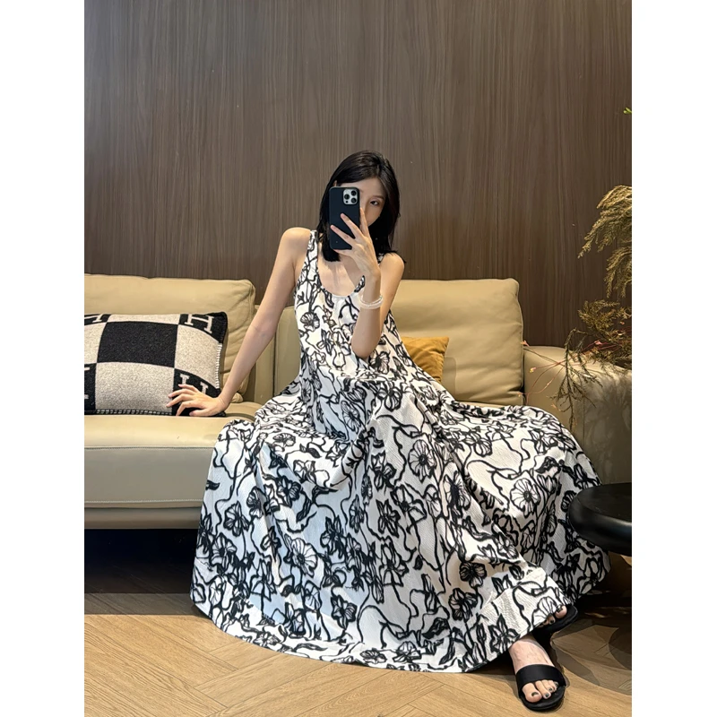 饭饭FANN COLLECTION 静谧 设计款印花圆领无袖连衣裙FANNC215