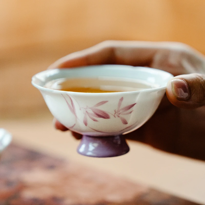 清仓渐变幻紫高足杯纯手绘蝴蝶兰花女士专用品茗杯个人杯功夫茶具