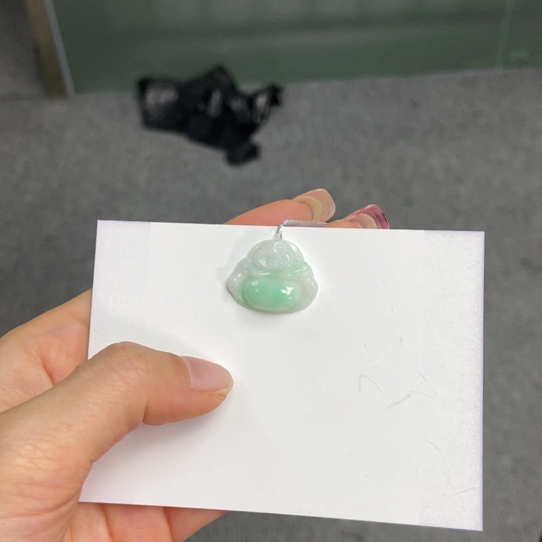 翡翠颈饰未镶嵌天然翡翠