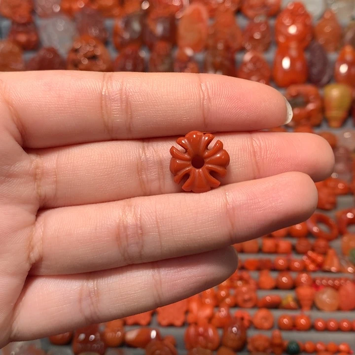 【闪购商品】未镶嵌克罗心背云15mm南红玛瑙