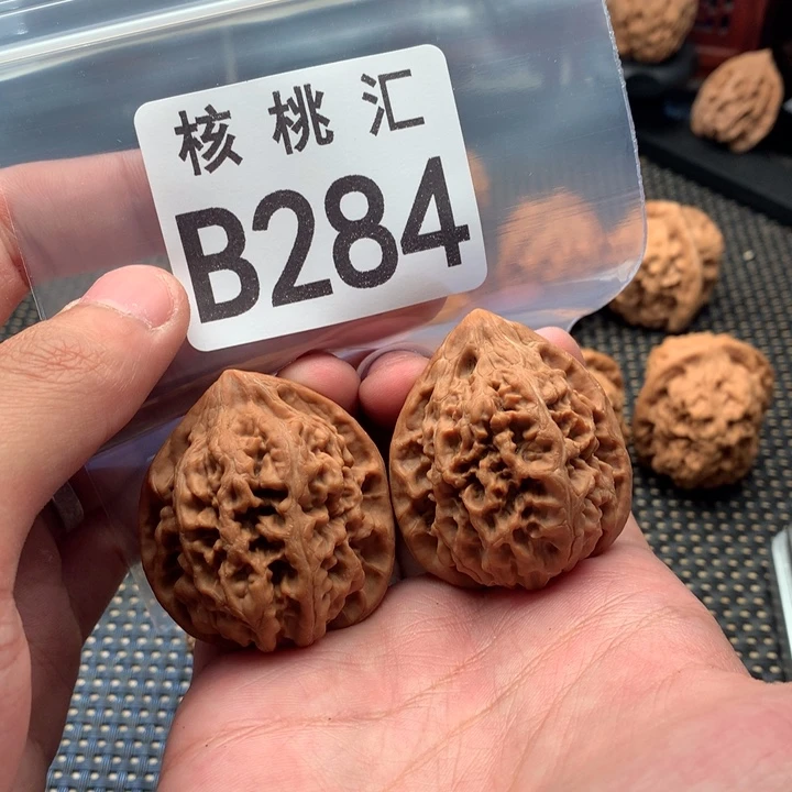 文玩核桃吊坠凤凰台