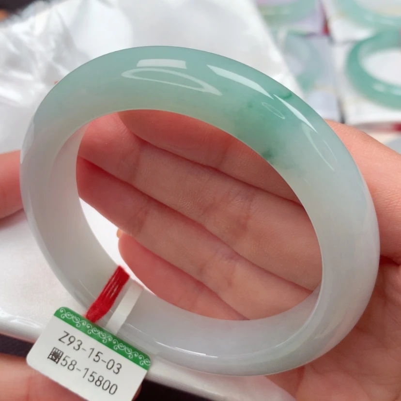 【闪购商品】翡翠手镯未镶嵌天然翡翠手镯