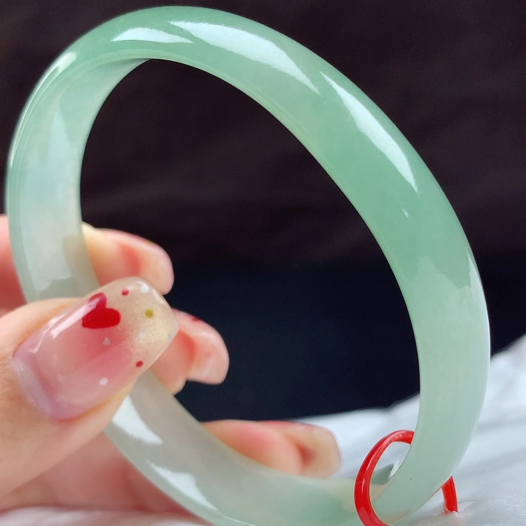 翡翠手镯（贵妃镯）未镶嵌君**言96652，