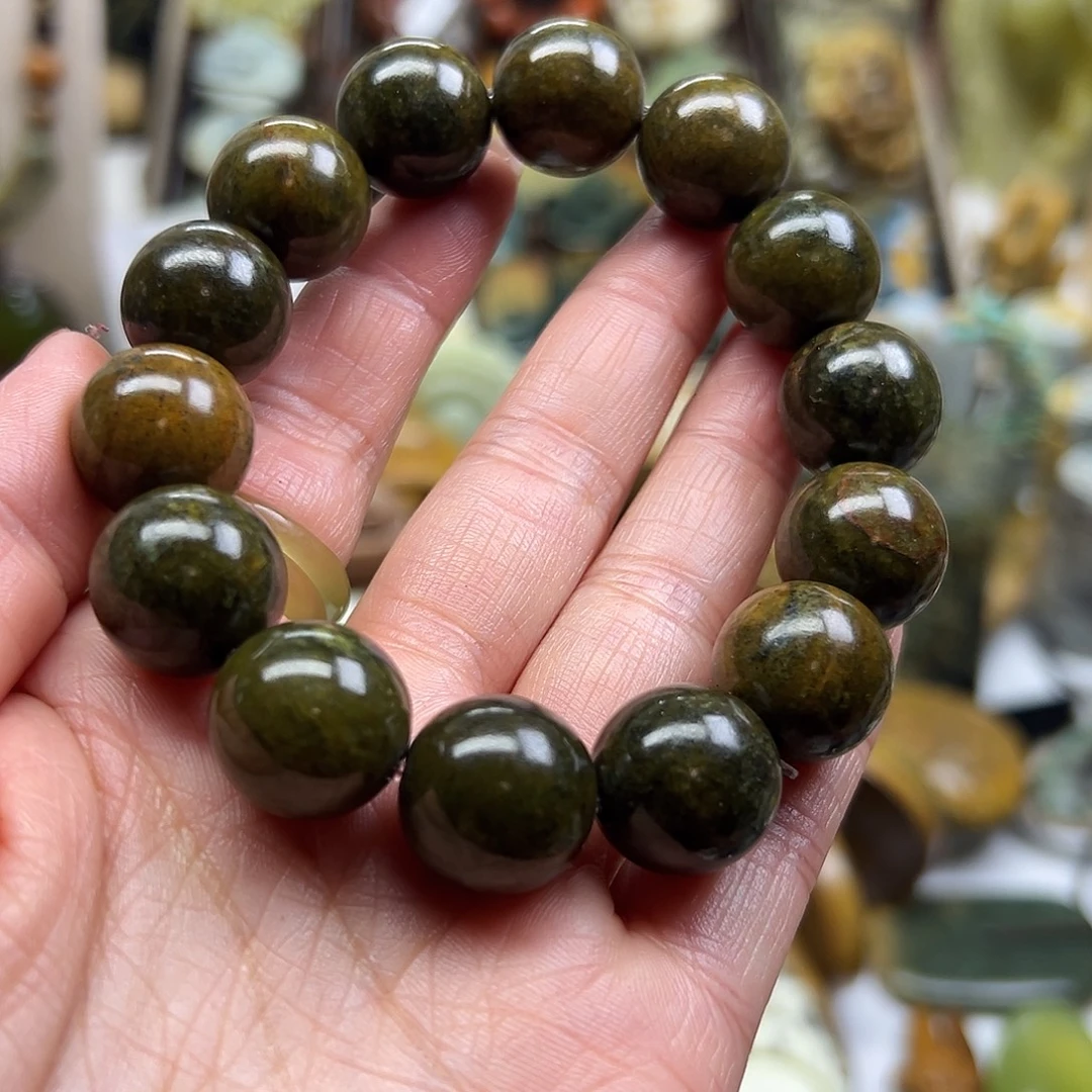 岫岩河磨玉（透闪石质玉）未镶嵌颈饰河磨玉手串卡16有一颗珠子有瑕