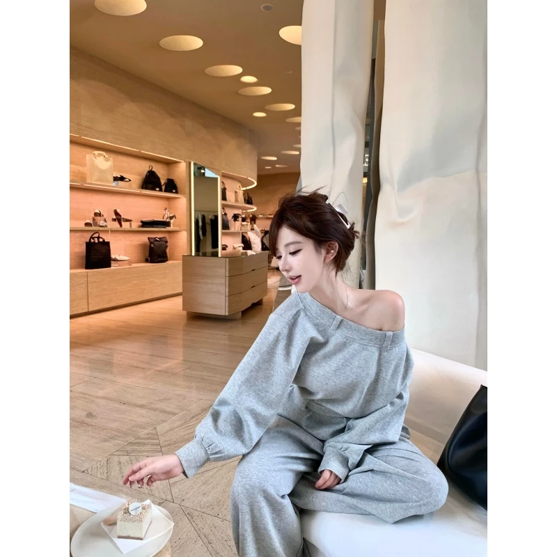 慵懒风休闲套装秋季宽松时尚炸街减龄斜肩卫衣高腰阔腿长裤两件套