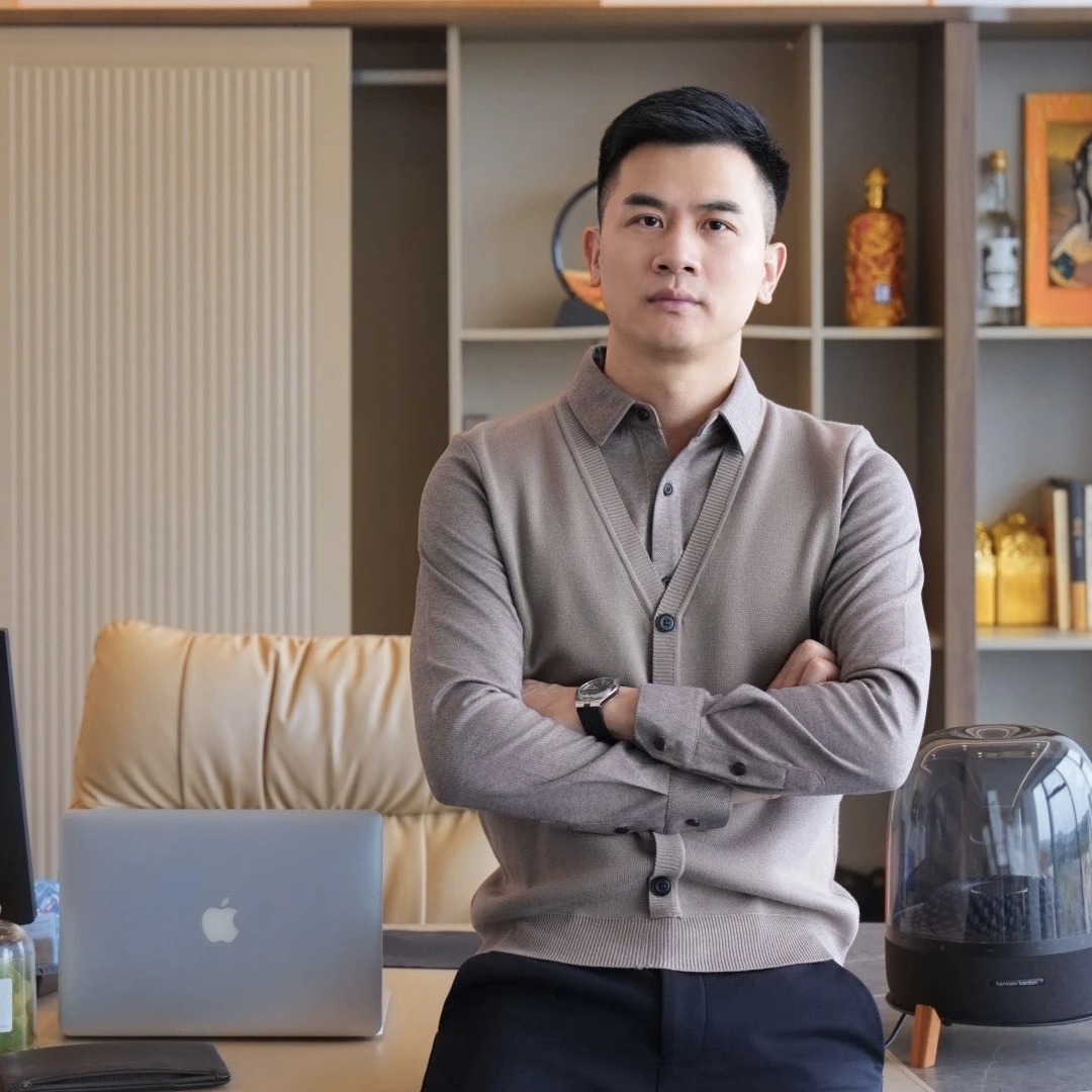 【bing哥哥】轻奢高品质V领假两件针织衫商务休闲仿呢领口长袖上衣