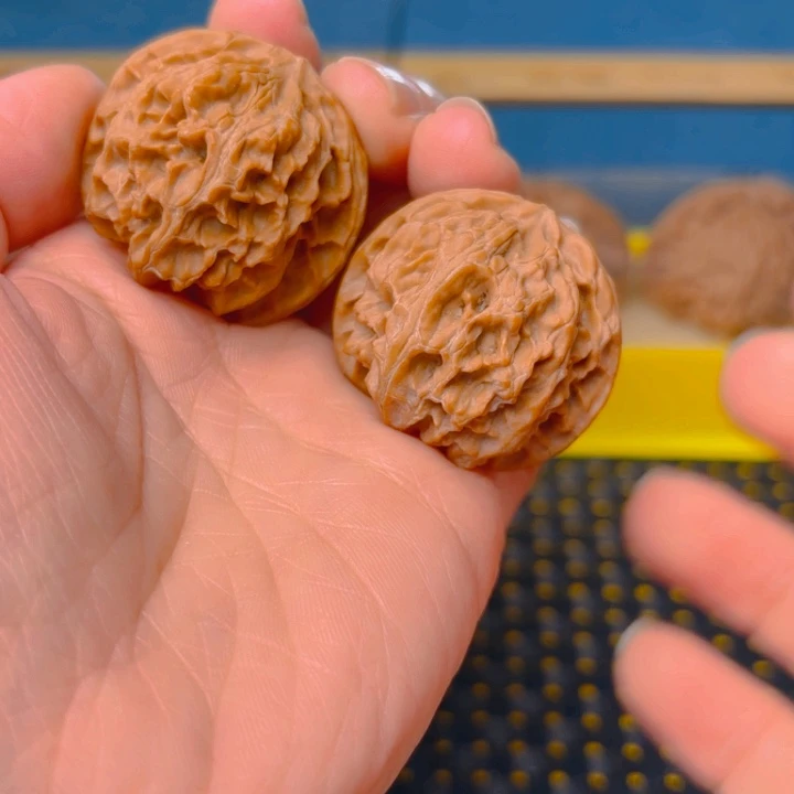 吊坠文玩核桃苹果园36