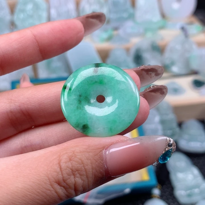 翡翠未镶嵌颈饰笑***客平安扣吊坠