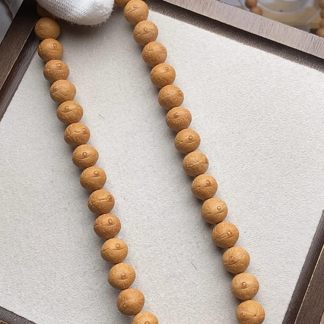手串凤眼菩提TN01-12246飞碟桩11.4mm凤眼手持36颗玉化底