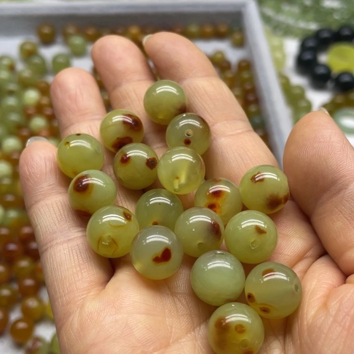 蛇纹石玉手串未镶嵌x**n