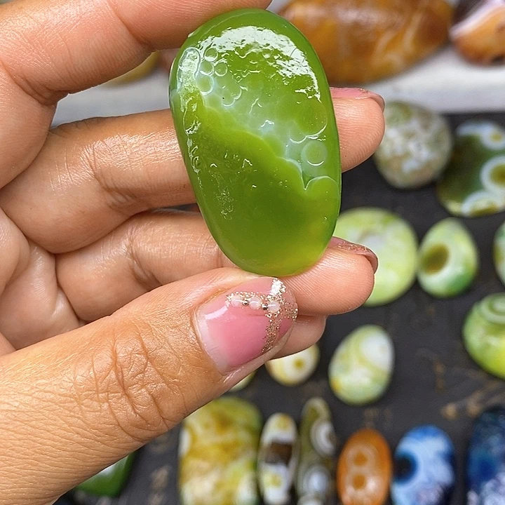 牌子无孔奇石饰品