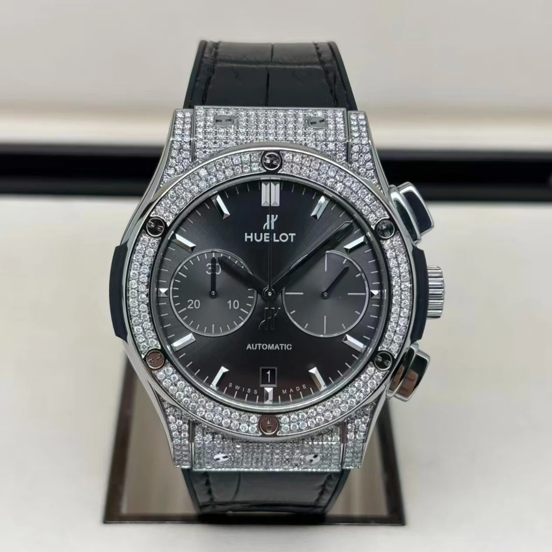 95新 Hublot/宇舶表 经典融合系列/自动/表径45mm/后钻