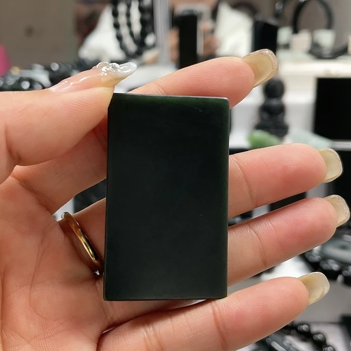 【闪购商品】和田玉（青玉）颈饰未镶嵌