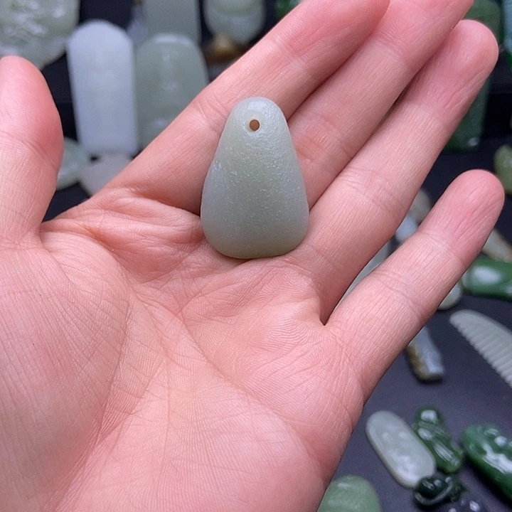 未镶嵌和田玉挂件