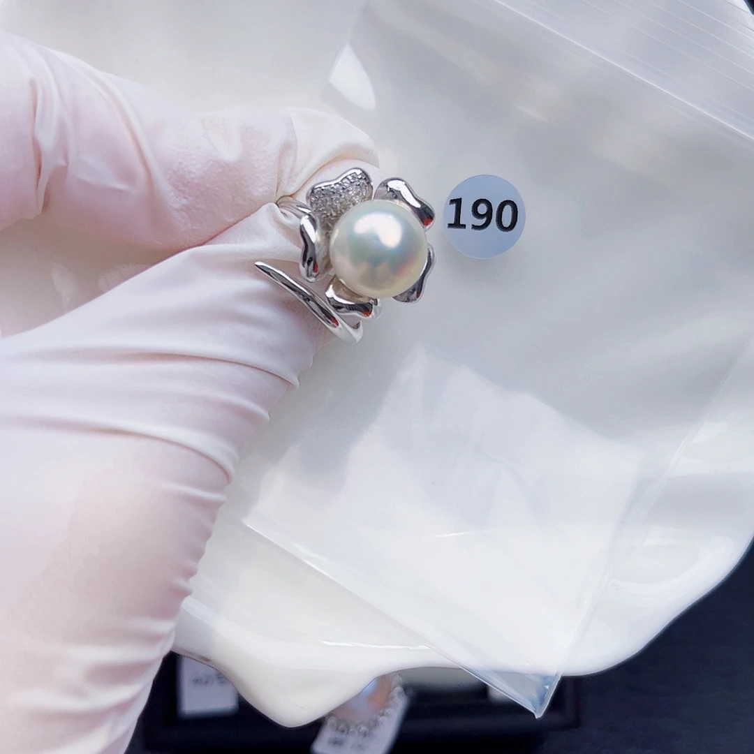 银S925镶嵌耳饰淡水珍珠