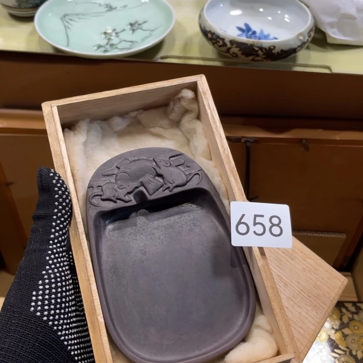 中古物品默认微瑕不退不换