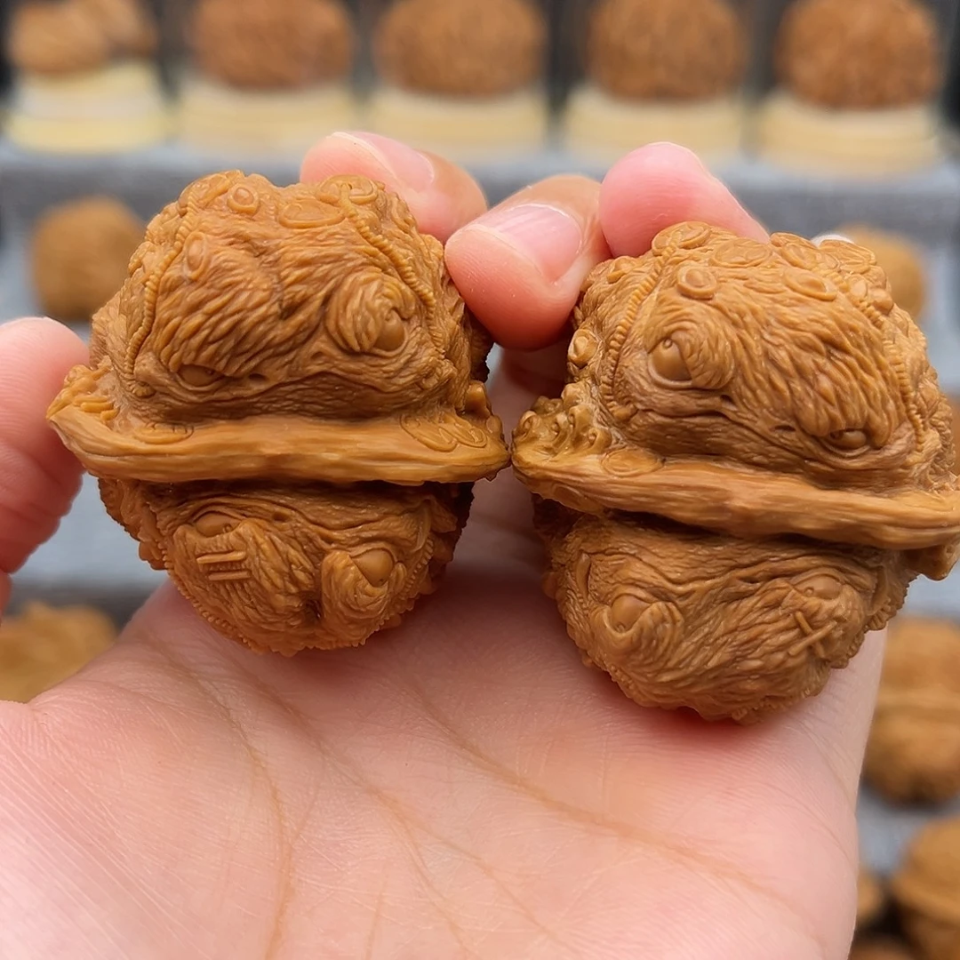 独***醉核桃把件有点色差