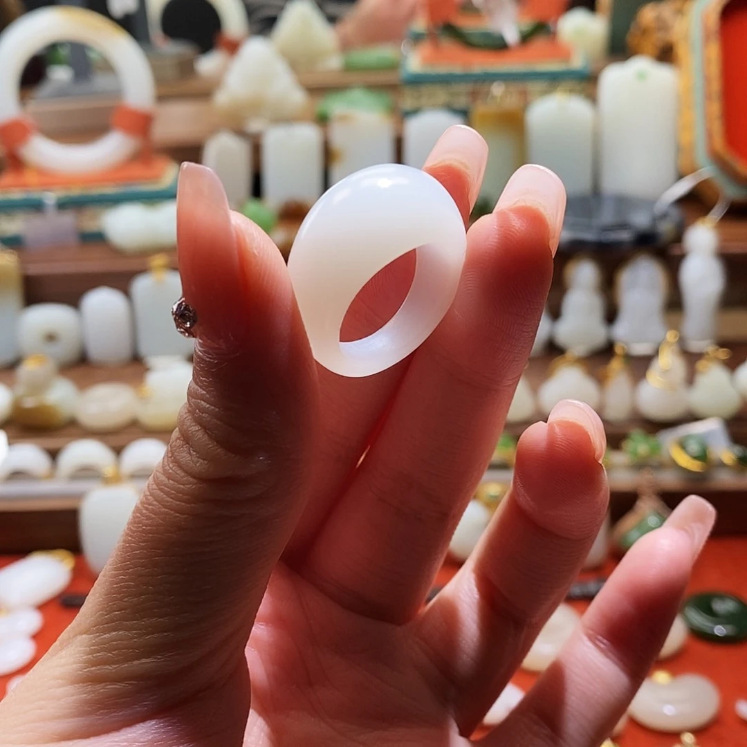 和田玉戒指未镶嵌妤*