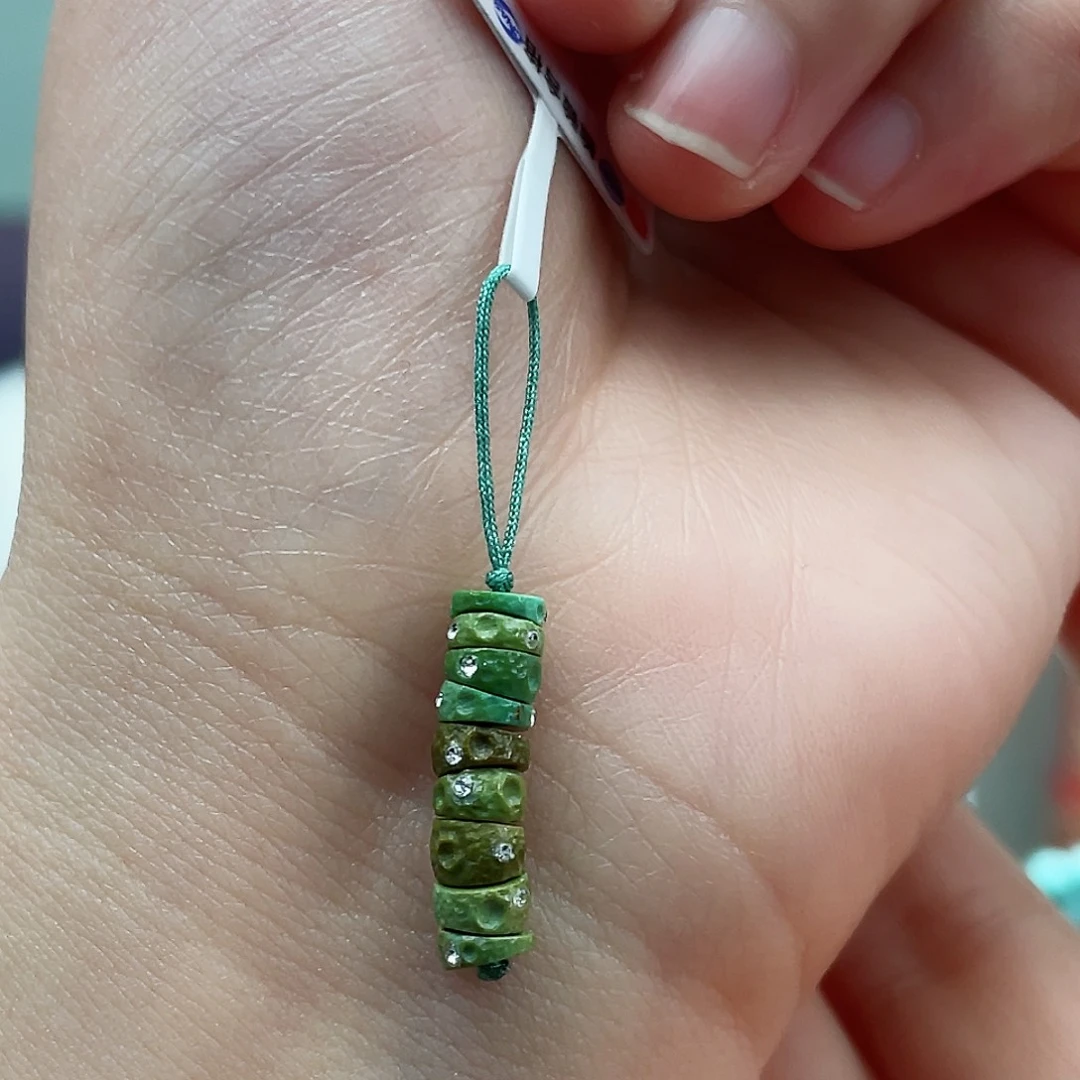绿松石颈饰未镶嵌