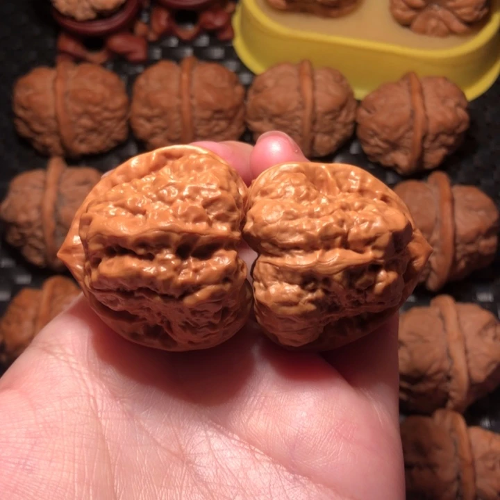 .***.文玩核桃把件蛙王