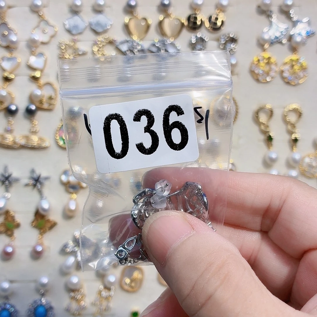 陪***y合金淡水珍珠耳饰