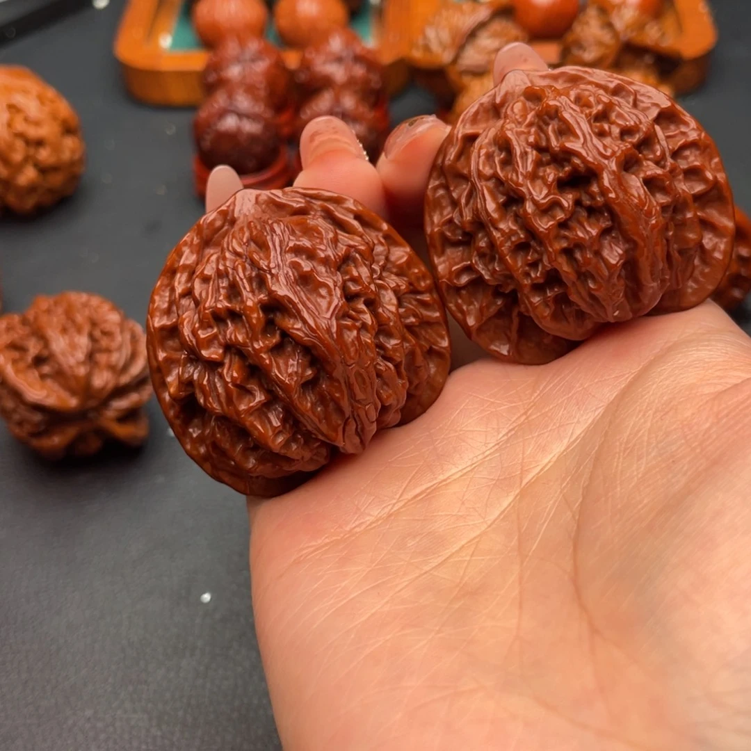 把件文玩核桃盘龙纹