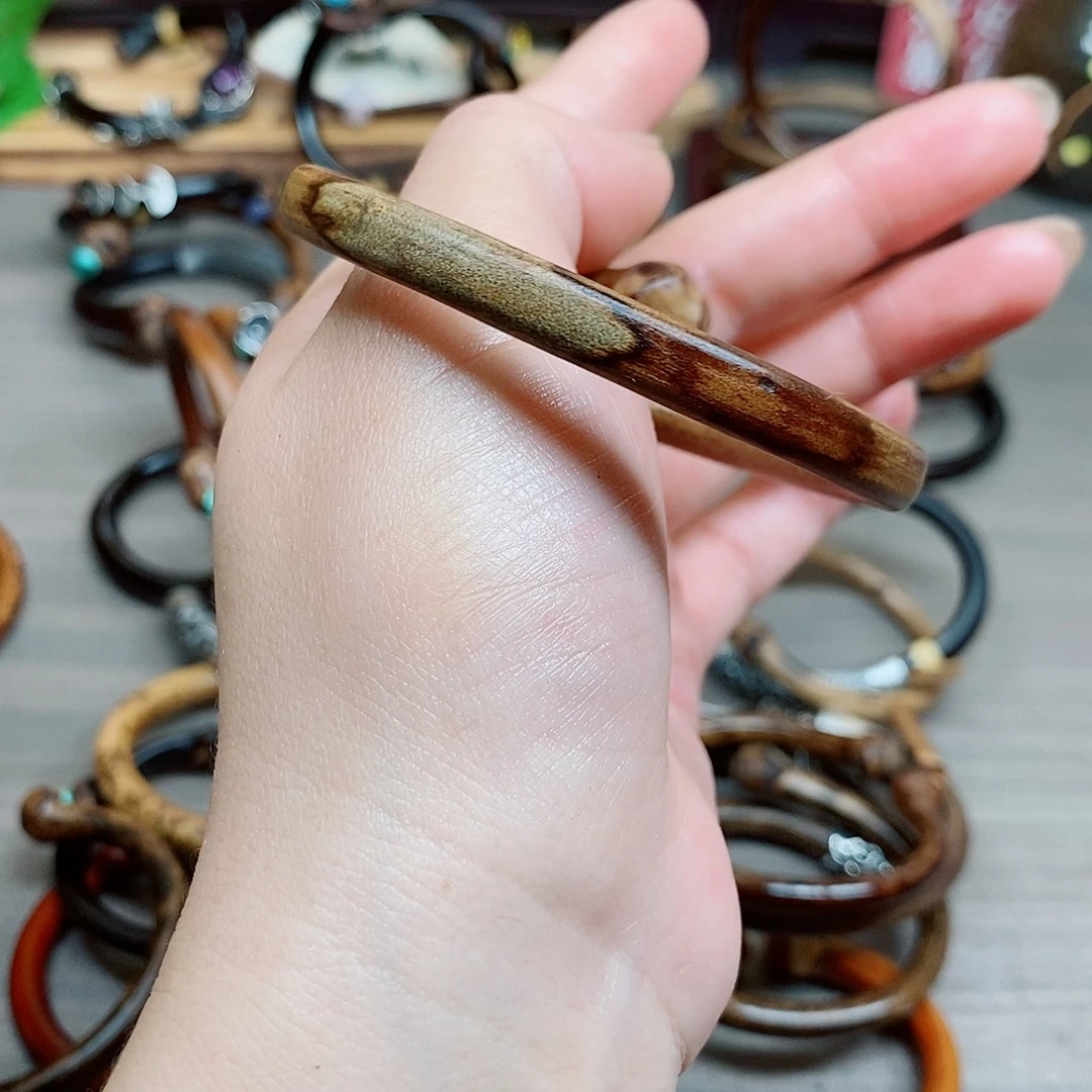 藤艺吊坠白地图金刚藤