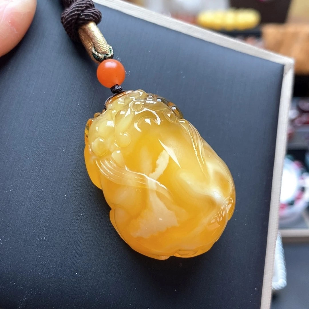蜜蜡吊坠(赠链)未镶嵌