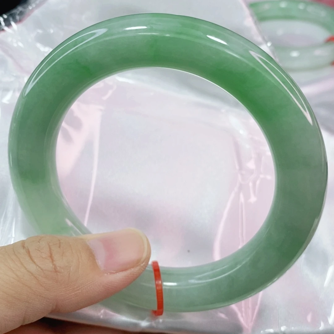 未镶嵌手镯翡翠?****?58.8圈口圆条高货毕业