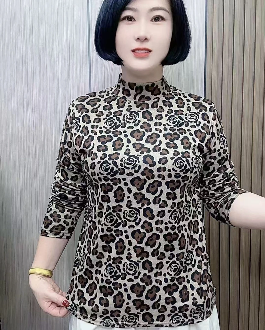 秋冬季新款中老年长袖打底衫百搭款小衫洋气时尚上衣遮肉显瘦