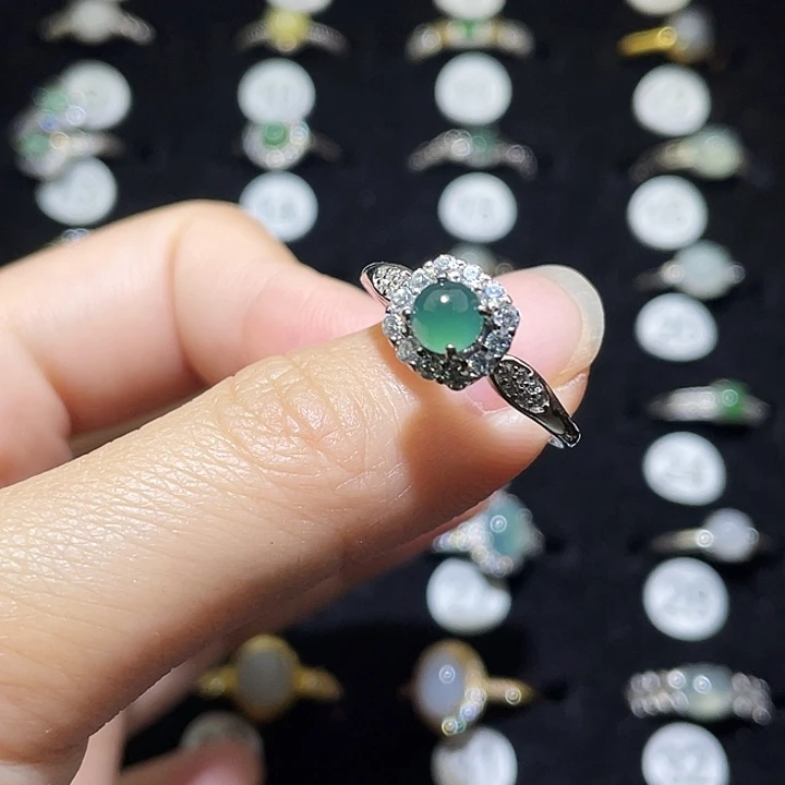 翡翠未镶嵌戒指戒指