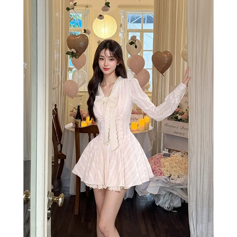 茶卡少女 甜妹蕾丝花边蝴蝶结收腰蓬蓬裙粉色女秋季新款法式短裙