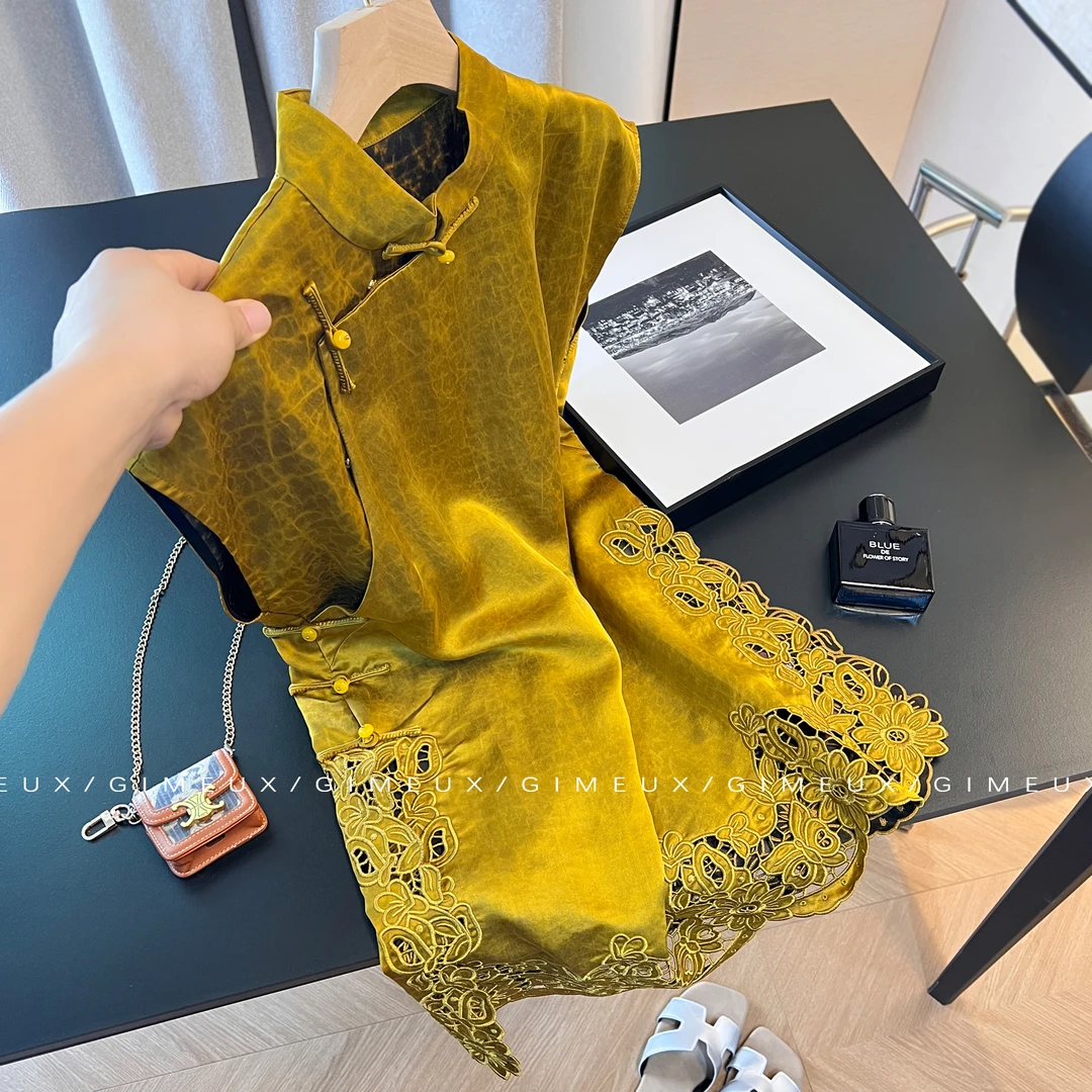 新中式国风立领盘扣镂空唐装上衣女夏2025新款设计感修身坎肩衬衫