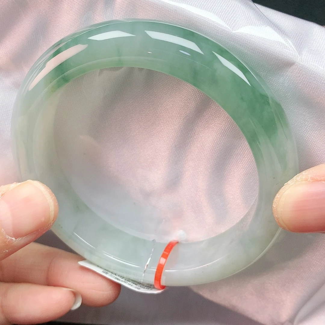 翡翠手镯未镶嵌57+圈