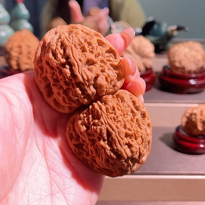 文玩核桃吊坠南疆石